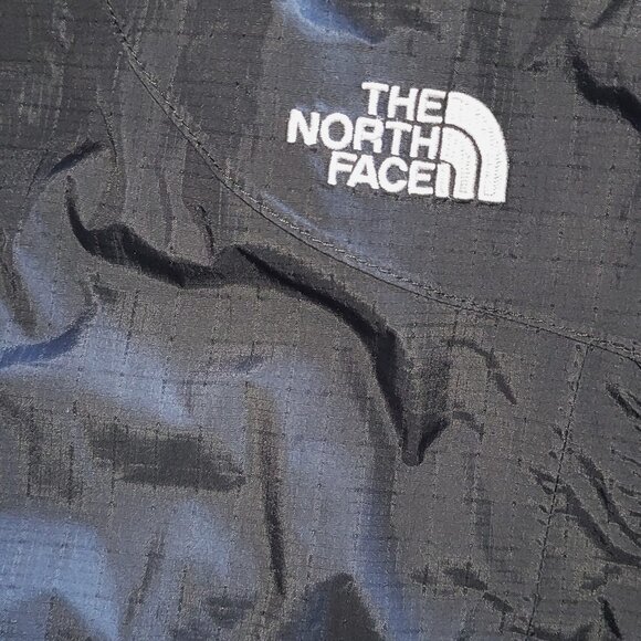 Women's Medium The North Face Long Rain Jacket - Picture 14 of 15